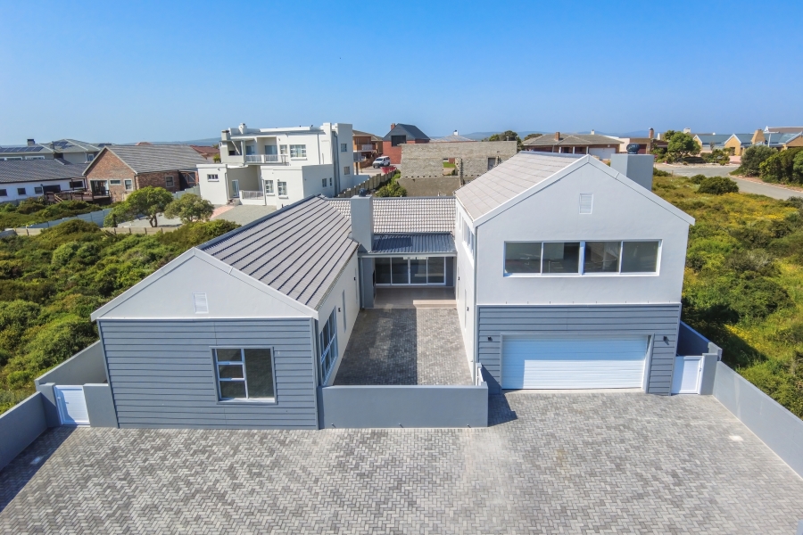 4 Bedroom Property for Sale in Yzerfontein Western Cape